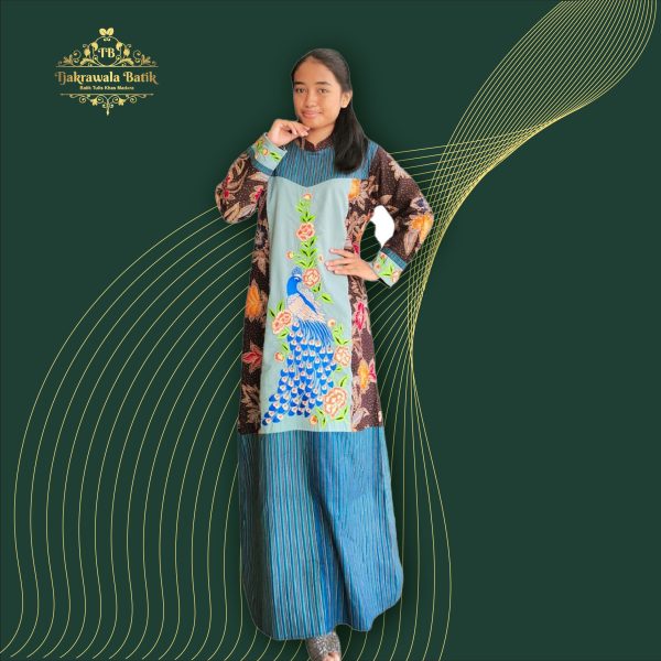 Dress Wanita Batik Tulis Pamekasan Mix Bordir (Women's Dress Batik Tulis Pamekasan Mix Embroidery)