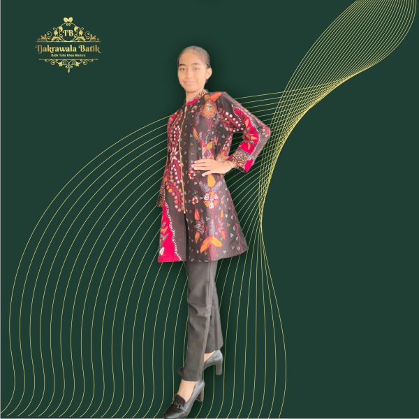 Atasan Wanita Batik Tulis Pamekasan (Batik Tulis Pamekasan Women's Tops)
